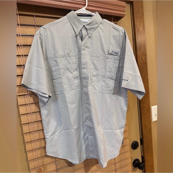 Columbia Men's Light Gray Button Down Shirt - Picture 1 of 1